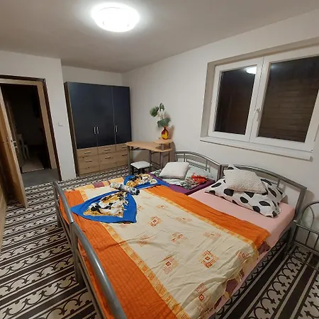 Na Samote U Lesa Vakantiehuis Lobendava